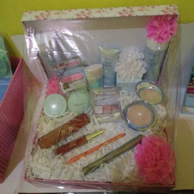 Wardah Paket Flower 02