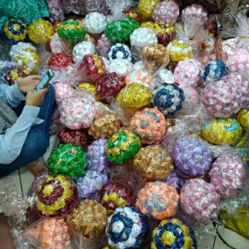 READY BUKET SYANTIK | bunga tangan