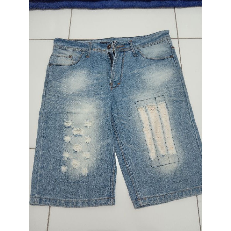 celana pendek
