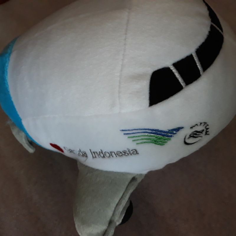 boneka garuda INDONESIA