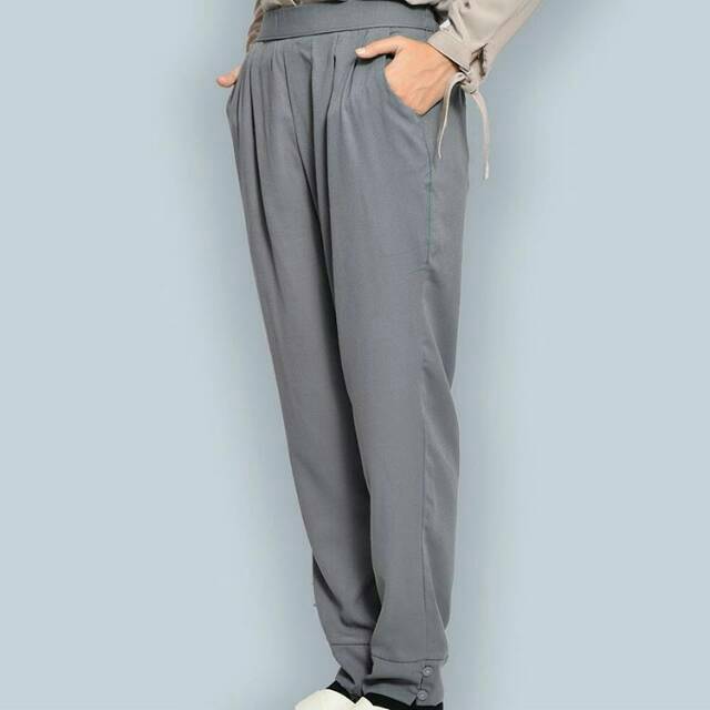 Crepe Pants Kancing Bawah by Mucha