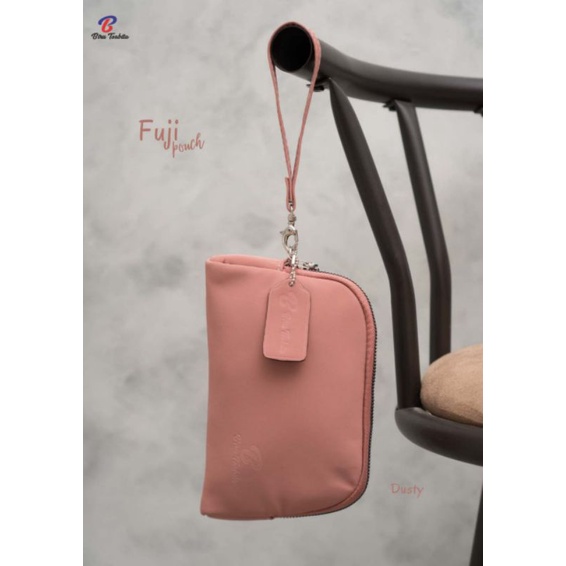 pouch fuji
