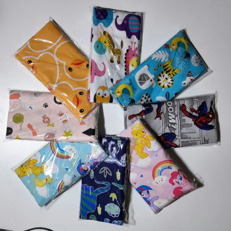 Sarung bantal bayi