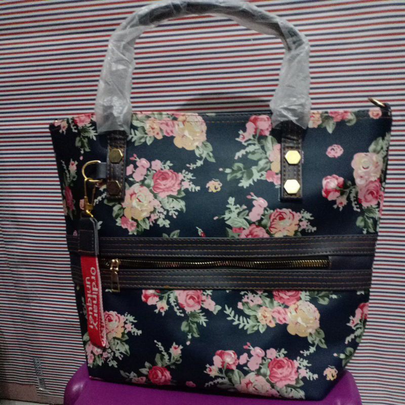Tote bunga