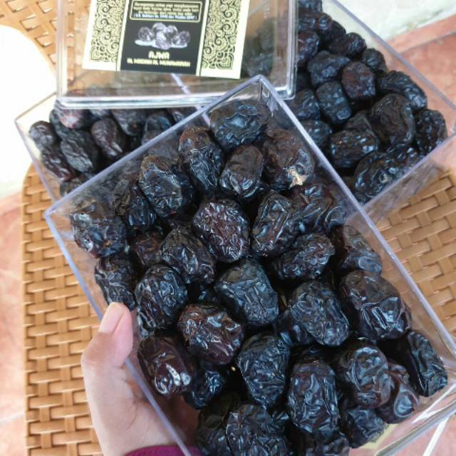Kurma Ajwa Jumbo