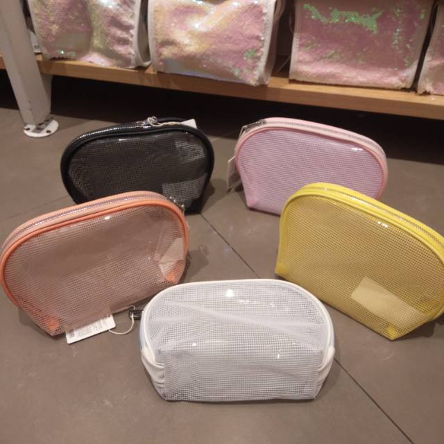 Shell cosmetic bag / pouch kosmetik miniso
