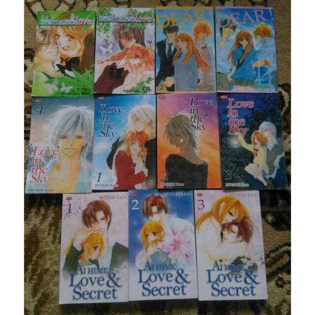 Komik set karya Mitsuki Kaco
