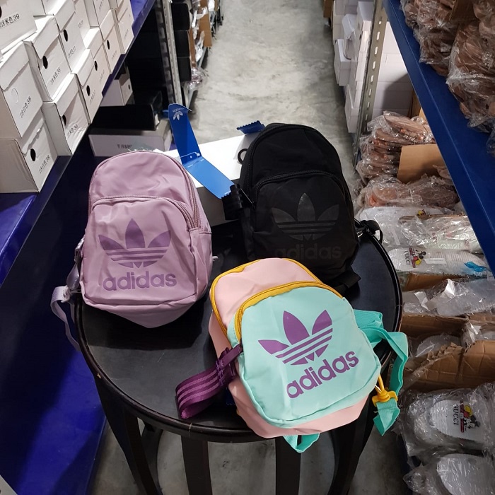 SALE‼️ S3079 Adidas Mini Backpack