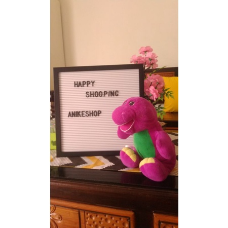 boneka barney