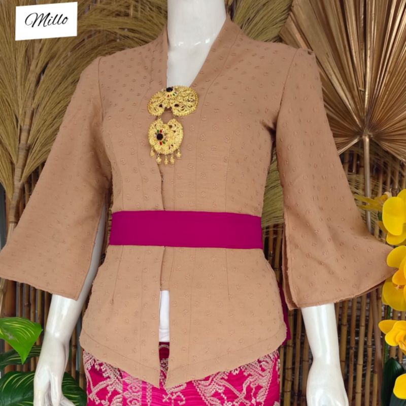 kebaya uragiri full strait