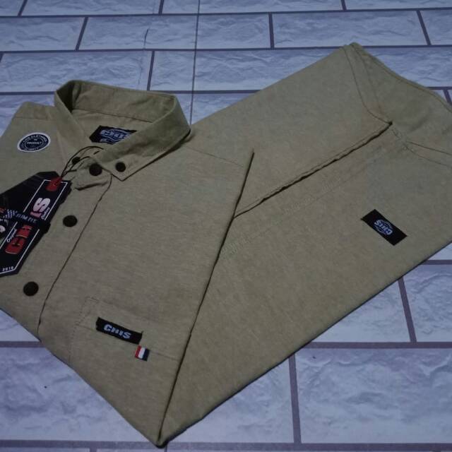 hem polos lengan pendek