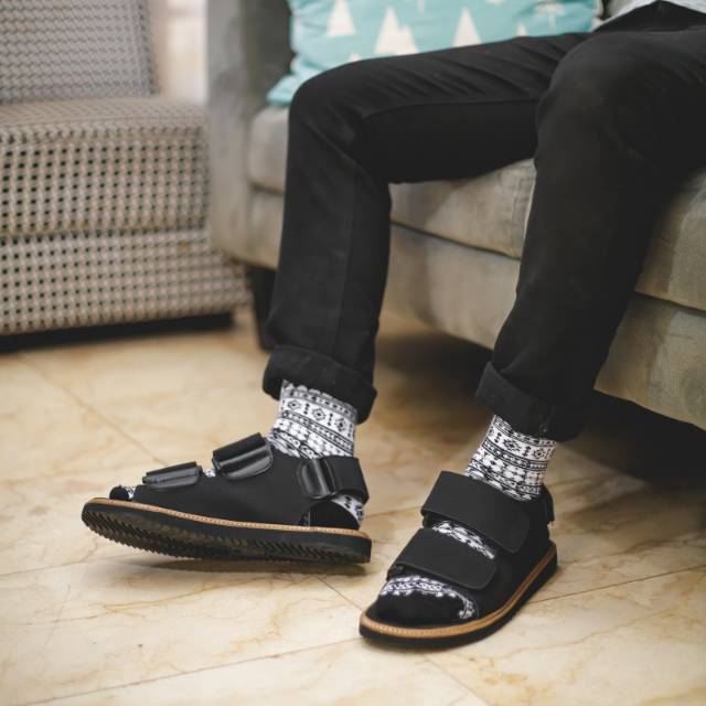 ANALYST IGNITE Sepatu Sandal Pria