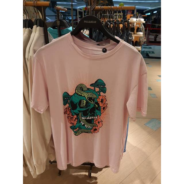 Tshirt Pull&Bear . Jastip