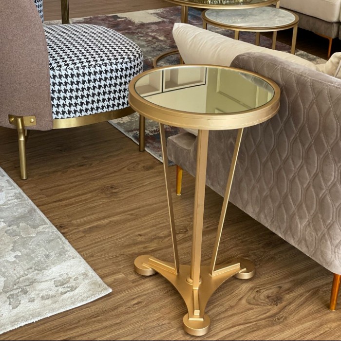 Nicole Corner Table