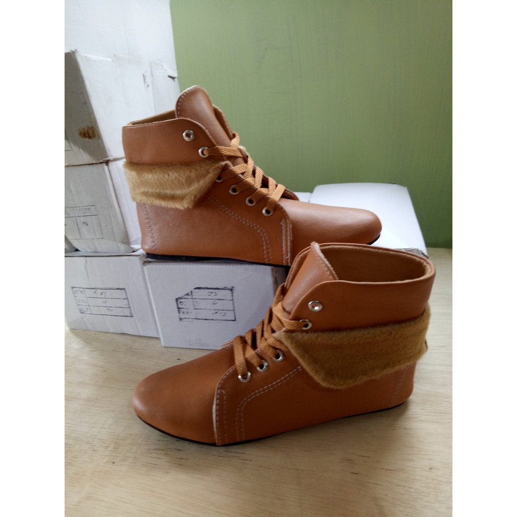 Boot LS11 TAN