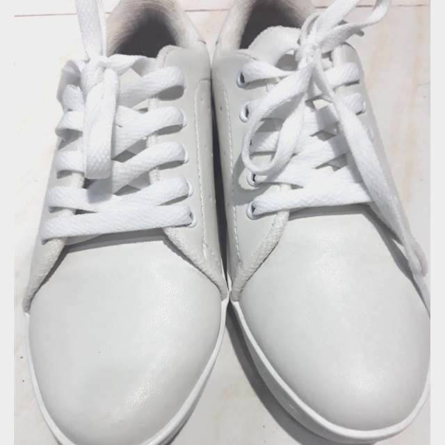 SEPATU