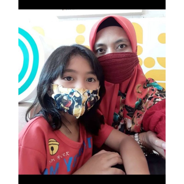 Masker Rajut Lovers
