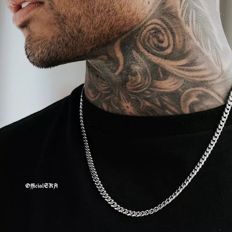 SILVER CHAIN NECKLACE