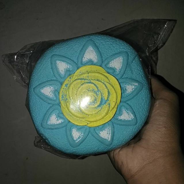 Rose cake squishy