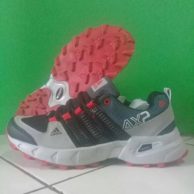 Sepatu pria adidas ax2