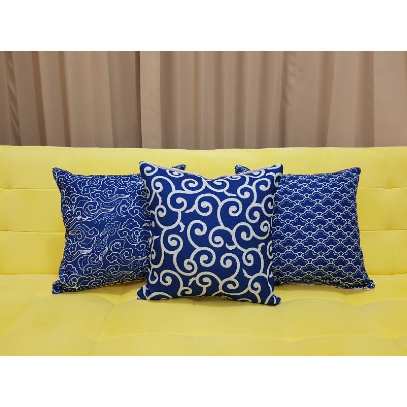 Sarung Bantal Sofa Cantik Biru