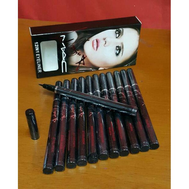 MAC LADYGAGA EYELINER