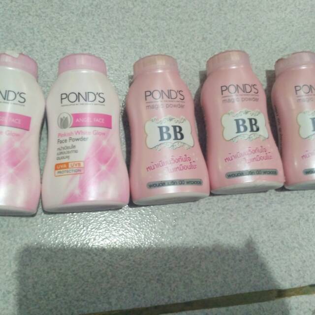 Bedak BB pon's
