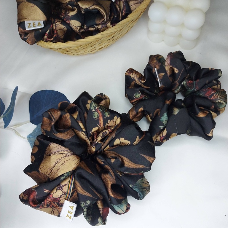 ZEA Scrunchie [Premium] - Briona