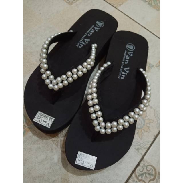 Sandal van vin dewasa
