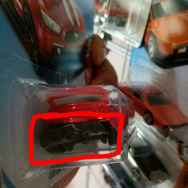 ERROR CUSTOM 15 FORD MUSTANG HOT WHEELS