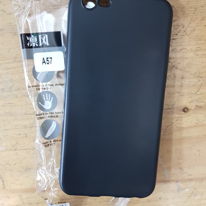 OPPO A57 Silikon Hitam Matte Soft Case Slim