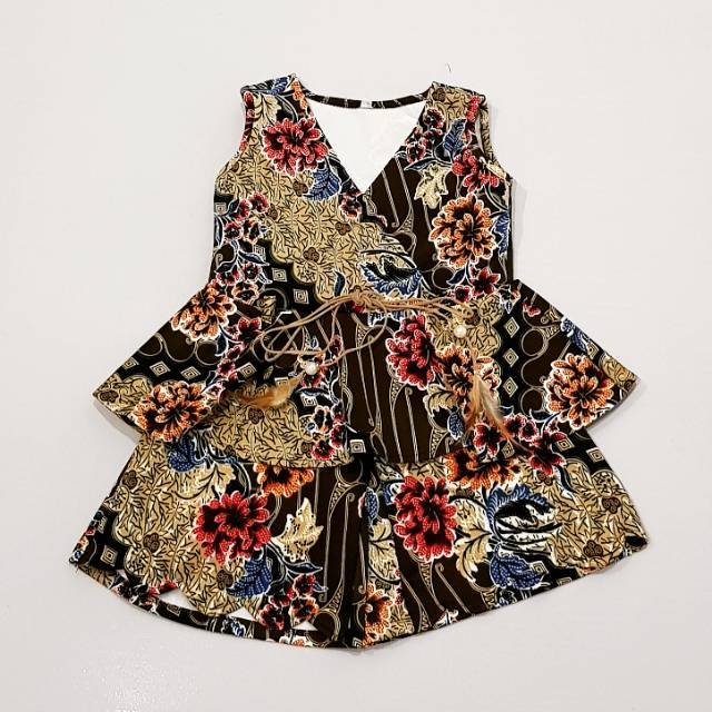 Setelan batik anak