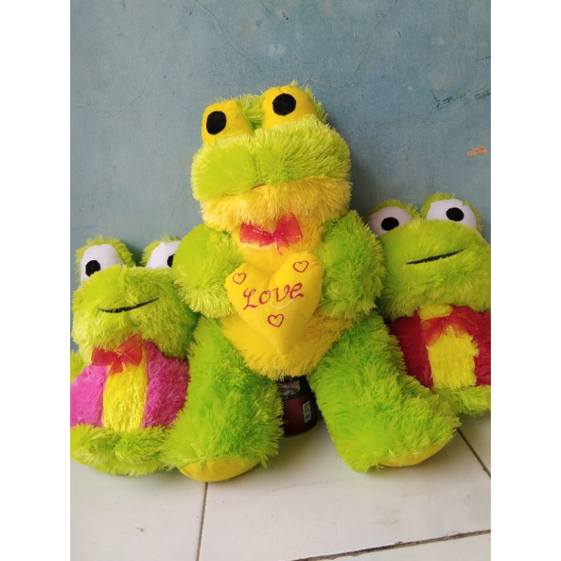 Boneka Kodok  Ngorek beranak