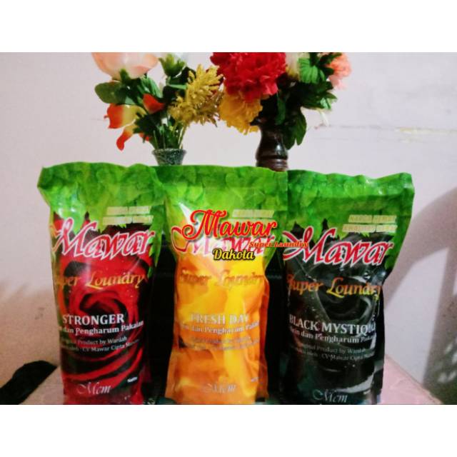 MAWAR SUPER LAUNDRY REFILL 900ML