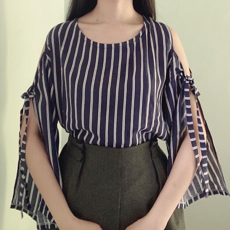 kode 099 Preloved lova top