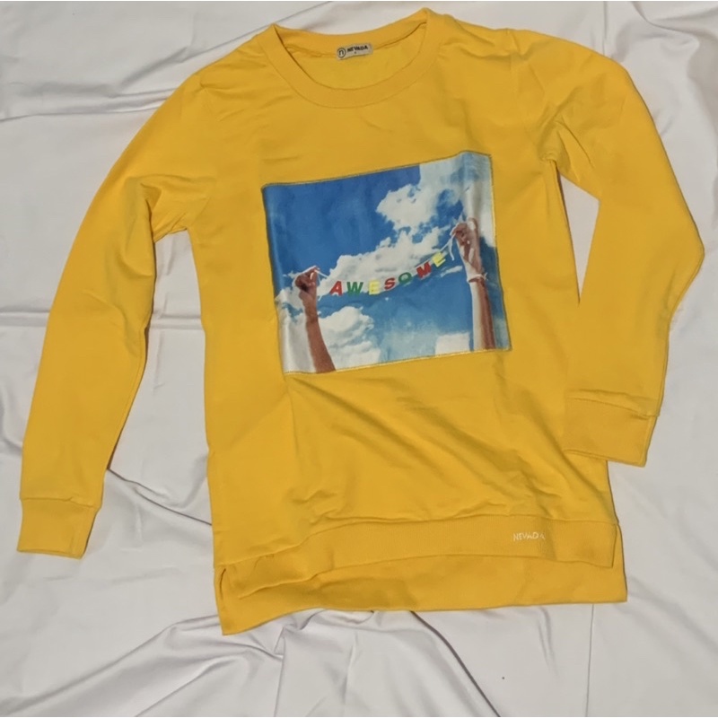 SWEATER NEVADA (Preloved)