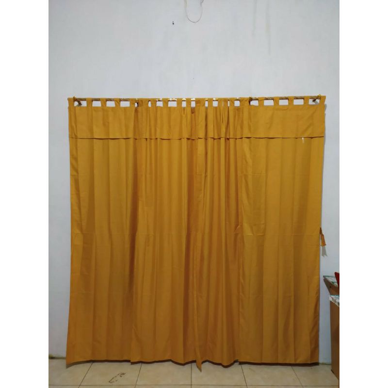 Tirai pintu dan jendela
