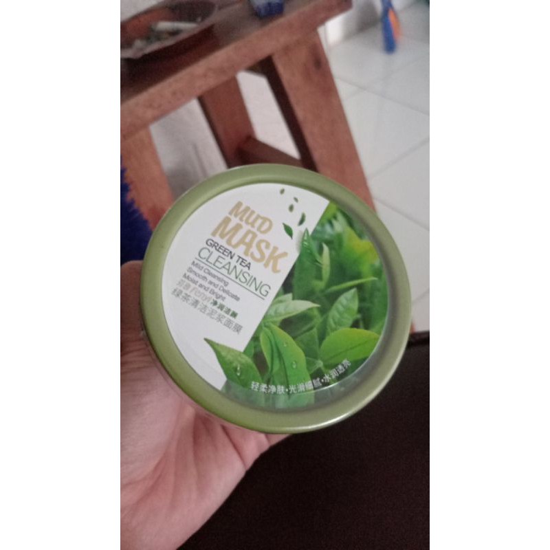 mud mask cleansing