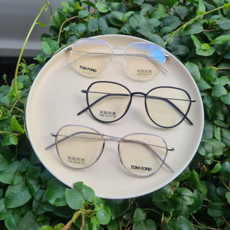 Kacamata photochromic