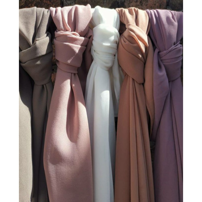 Fia scarf