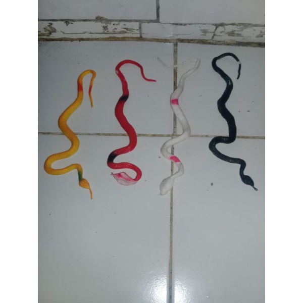 mainan ular karet perbji