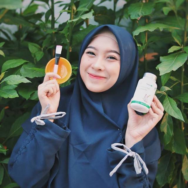 Masker wajah spirulina