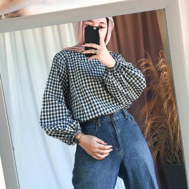 LAISA BLOUSE KOTAK