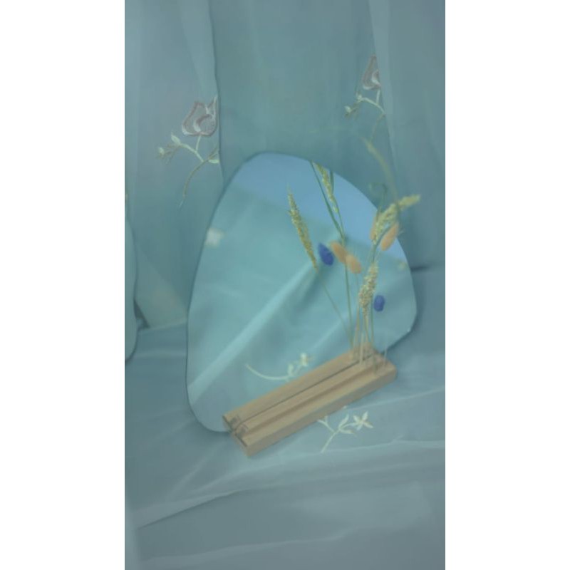 jasmine aesthetic mirror