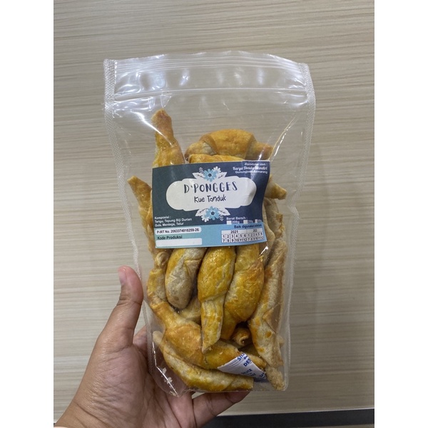 kue tanduk