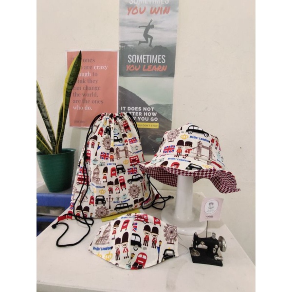 one set bucket hat, mask and drawstrings bag