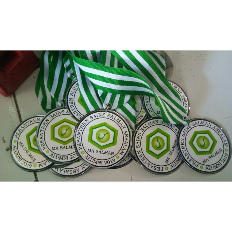 MEDALI WISUDA-GORDON