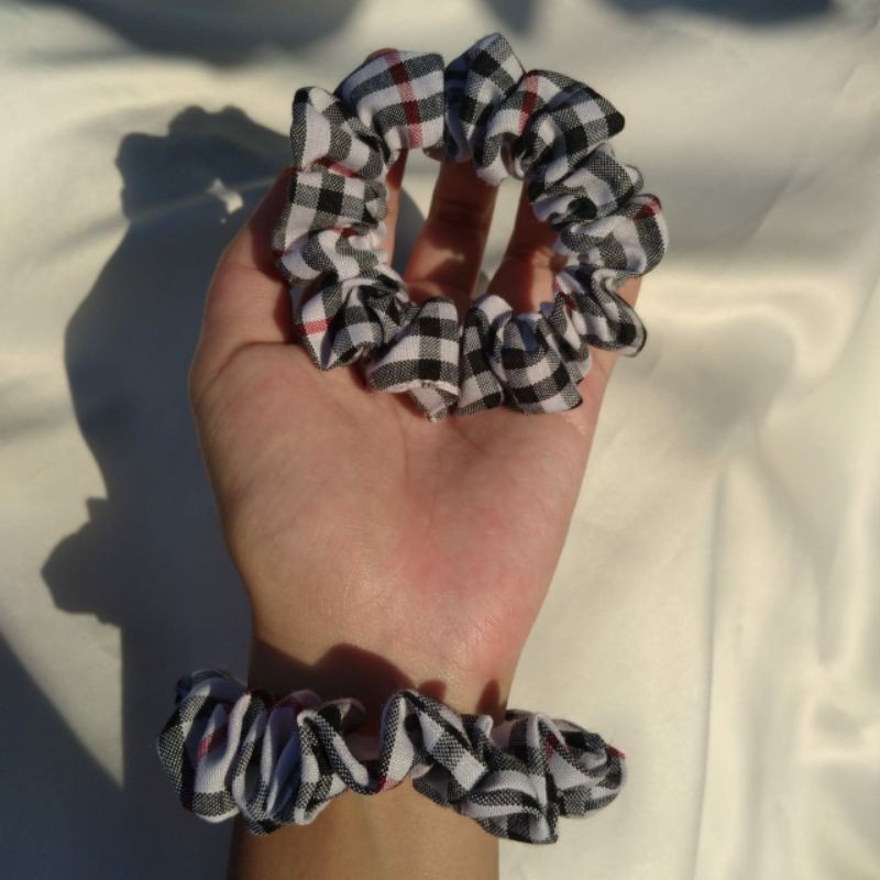 Petite Scrunchie/Mini scrunchie