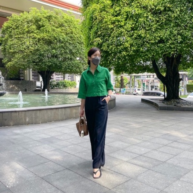 Linen Cropped Shirt