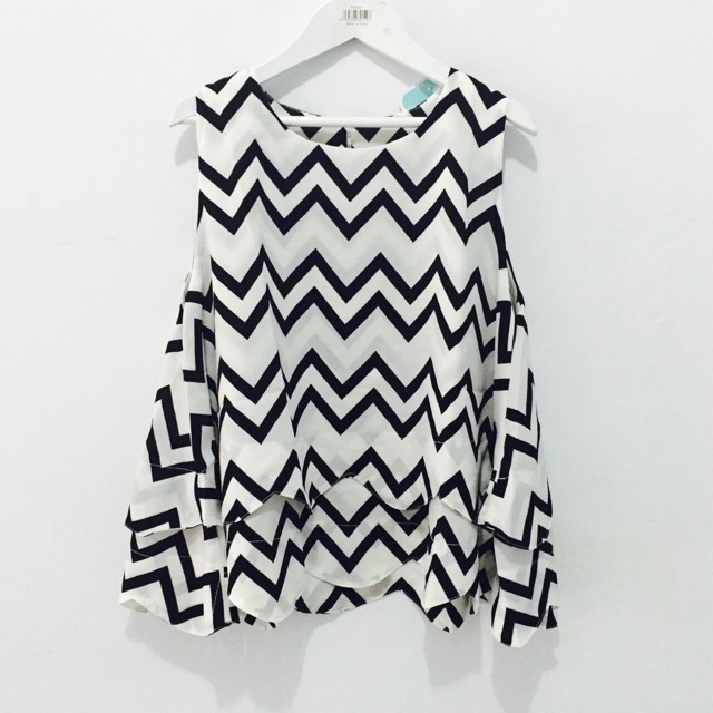 ZIGZAG TANK